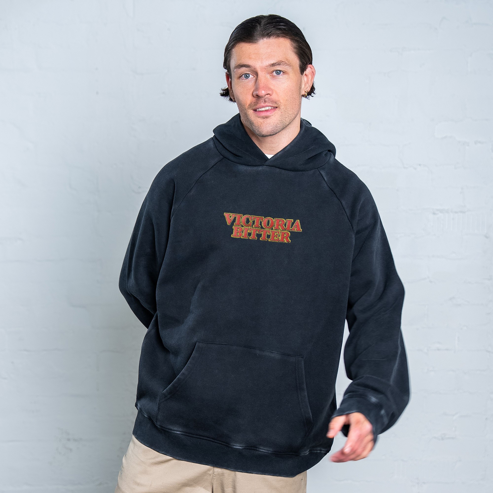 VICTORIA BITTER SPELLOUT EMBROIDERED VINTAGE BLACK HOODIE